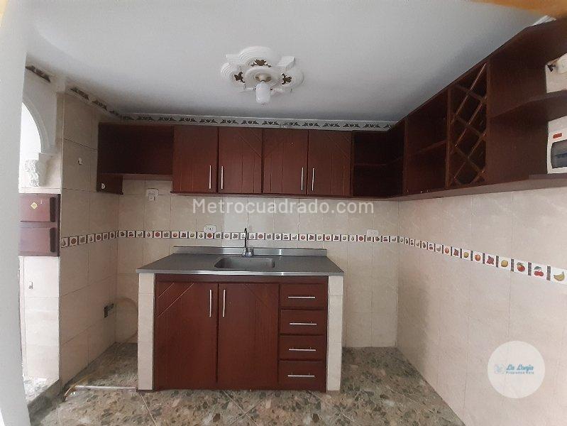 Piso – Bello - Vista 2