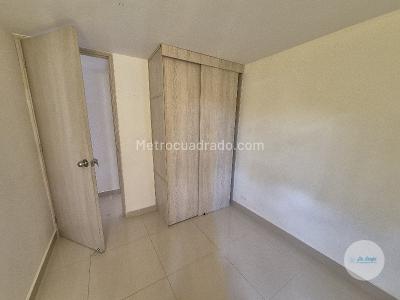 Apartamento de 3 alcobas en venta en Guasimalito, Bello, 58 m² · foto 11 de 20