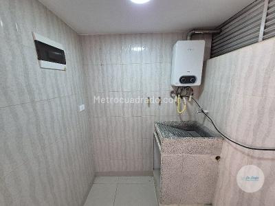 Apartamento de 3 alcobas en venta en Guasimalito, Bello, 58 m² · foto 19 de 20