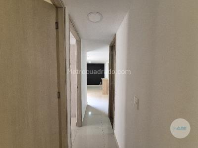 Apartamento de 3 alcobas en venta en Guasimalito, Bello, 58 m² · foto 9 de 20