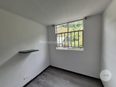 Apartamento de 3 alcobas en venta en El Trapiche, Bello, 62 m² · foto 11 de 20