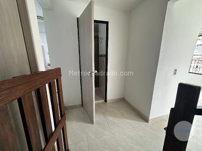 Apartamento de 4 alcobas en arriendo en Tricentenario, Medellín, 90 m² · foto 4 de 20