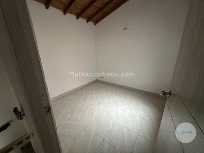 Apartamento de 4 alcobas en arriendo en Tricentenario, Medellín, 90 m² · foto 8 de 20