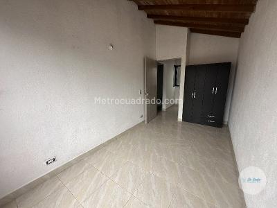 Apartamento de 4 alcobas en arriendo en Tricentenario, Medellín, 90 m² · foto 12 de 20