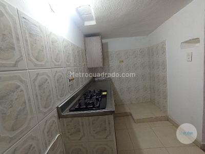 Apartaestudio en arriendo en El Rosario, Bello, 40 m² · foto 2 de 14