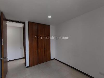 Apartamento de 3 alcobas en venta en El Poblado Castropol, Medellín, 81 m² · foto 11 de 20