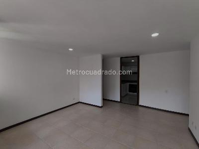 Apartamento de 3 alcobas en venta en El Poblado Castropol, Medellín, 81 m² · foto 6 de 20