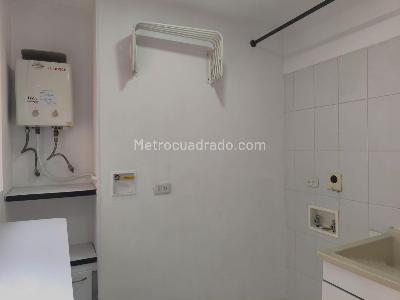 Apartamento de 3 alcobas en venta en El Poblado Castropol, Medellín, 81 m² · foto 9 de 20