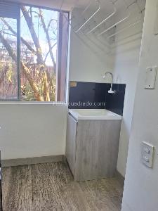 Apartamento en venta en Los Colores, Medellín · foto 2 de 20