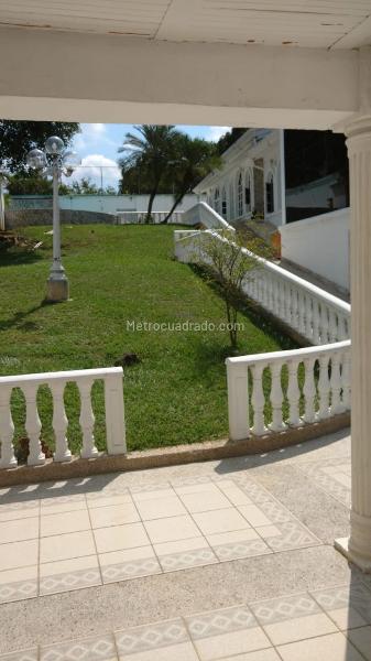 Casa – Cali, Ciudad Jardín, Comuna 22 - Vista 3