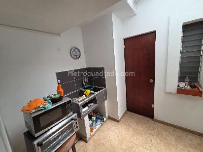 Casa de 2 alcobas en venta en Ciudad Jardin, Cali, 195 m² · foto 6 de 14