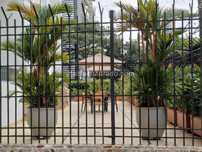 Apartamento de 3 alcobas en venta en Santa Teresita, Cali, 147 m² · foto 10 de 14