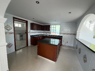 Casa de 4 alcobas en venta en Avenida Centenario, Armenia, 380 m² · foto 19 de 20