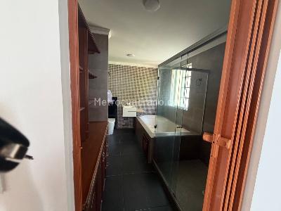 Casa de 4 alcobas en venta en Avenida Centenario, Armenia, 380 m² · foto 3 de 20