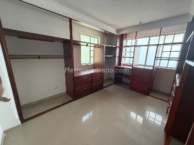 Casa de 4 alcobas en venta en Avenida Centenario, Armenia, 380 m² · foto 4 de 20