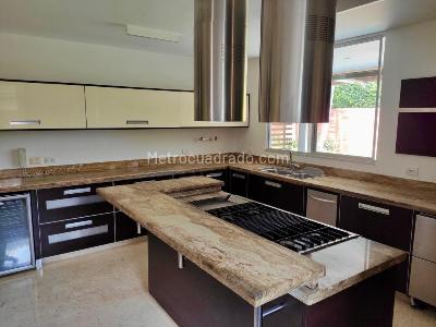 Casa de 4 alcobas en venta en Pance, Cali, 357 m² · foto 2 de 20