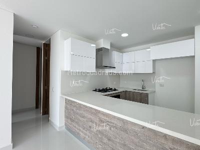 Apartamento de 2 alcobas en venta en Altos De Ciudad Jardin, Cali, 90 m² · foto 4 de 20
