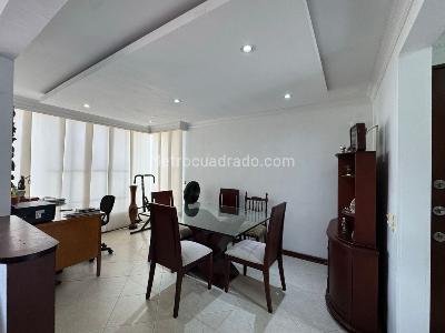 Apartamento en venta en Ciudad Jardin, Cali · foto 2 de 16