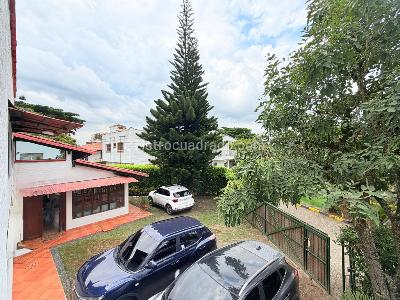 Casa de 5 alcobas en venta en Sector Cascajal, Cali, 295 m² · foto 2 de 17