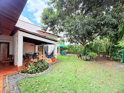 Casa de 5 alcobas en venta en Sector Cascajal, Cali, 295 m² · foto 3 de 17