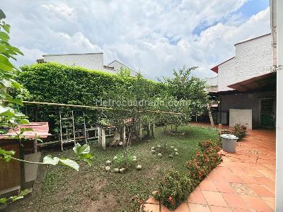 Casa de 5 alcobas en venta en Sector Cascajal, Cali, 295 m² · foto 10 de 17