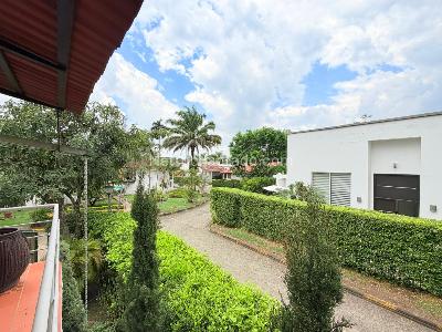 Casa de 5 alcobas en venta en Sector Cascajal, Cali, 295 m² · foto 14 de 17