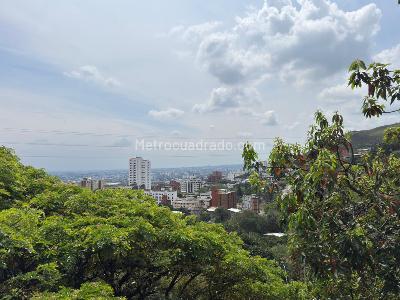 Apartamento de 4 alcobas en venta en Bellavista, Cali, 280 m² · foto 2 de 20