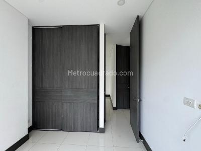 Apartamento de 4 alcobas en venta en Bellavista, Cali, 280 m² · foto 17 de 20