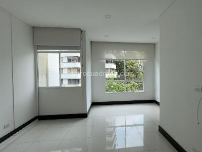 Apartamento de 4 alcobas en venta en Bellavista, Cali, 280 m² · foto 19 de 20