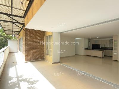 Apartamento en venta en Pance, Cali · foto 3 de 18