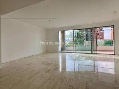 Apartamento de 3 alcobas en venta en Ciudad Jardin, Cali, 190 m² · foto 3 de 20