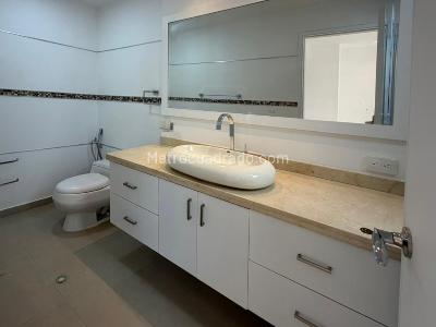 Apartamento de 3 alcobas en venta en Ciudad Jardin, Cali, 190 m² · foto 9 de 20