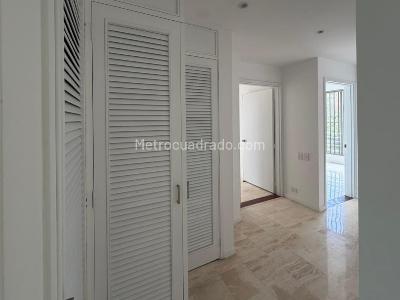 Apartamento de 3 alcobas en venta en Ciudad Jardin, Cali, 190 m² · foto 12 de 20
