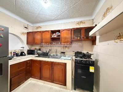 Casa de 5 alcobas en venta en Villa Del Sur, Cali, 245 m² · foto 5 de 17