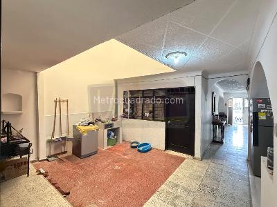 Casa de 5 alcobas en venta en Villa Del Sur, Cali, 245 m² · foto 6 de 17