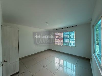 Casa de 5 alcobas en venta en Villa Del Sur, Cali, 245 m² · foto 13 de 17