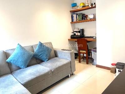 Apartamento de 3 alcobas en venta en Colina Mazuren, Bogotá, 91 m² · foto 2 de 17