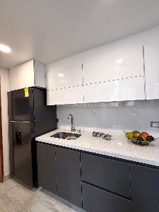 Apartamento de 3 alcobas en venta en Colina Mazuren, Bogotá, 91 m² · foto 9 de 17