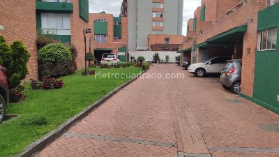 Casa de 4 alcobas en venta en Gratamira Campestre, Bogotá, 178 m² · foto 13 de 17