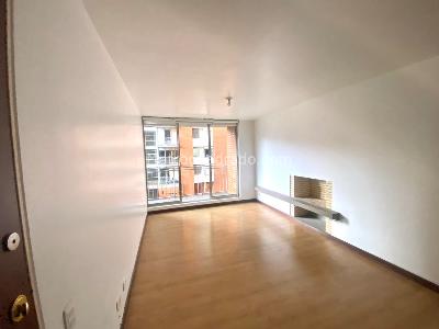 Apartamento de 3 alcobas en venta en Mazuren Alejandria, Bogotá, 94 m² · foto 4 de 17