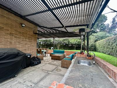 Casa de 4 alcobas en venta en Hacienda San Simon Pl, Bogotá, 333 m² · foto 3 de 20