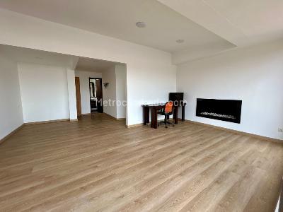 Apartamento en venta en Quinta Paredes, Bogotá · foto 8 de 20