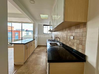 Apartamento en venta en Quinta Paredes, Bogotá · foto 9 de 20