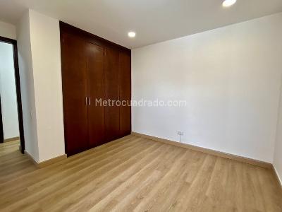 Apartamento en venta en Quinta Paredes, Bogotá · foto 15 de 20