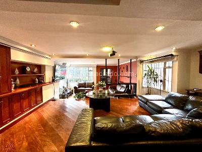 Apartamento de 4 alcobas en venta en Chico, Bogotá, 194 m² · foto 2 de 20