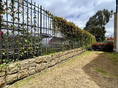 Casa de 4 alcobas en venta en Bosque De Pinos, Bogotá, 238 m² · foto 3 de 20