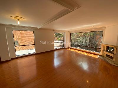 Apartamento en venta en Chico Navarra, Bogotá · foto 3 de 14