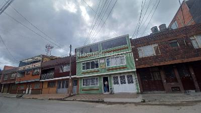 Casa en venta en Molinos Del Sur, Bogotá · foto 2 de 8