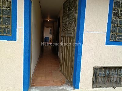 Casa en venta en Molinos Del Sur, Bogotá · foto 2 de 18