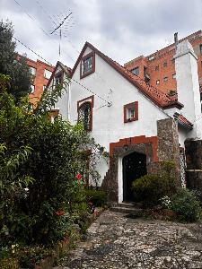 Casa en venta en Los Rosales, Bogotá · foto 3 de 8